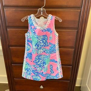 Lilly Pulitzer girls shift size 6.